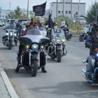 МОНГОЛ УЛСАД АВТОТЭЭВРИЙН САЛБАР ҮҮСЭЖ ХӨГЖСӨНИЙ 100 ЖИЛИЙН ОЙГ ДОРНОГОВЬ АЙМАГ ТЭМДЭГЛЭН ӨНГӨРҮҮЛЖ БАЙНА         Автотээврийн салбар үүсэж хөгжсөний 100 жилийн ойг тэмдэглэн өнгөрүүлэх хүрээнд “Altangobi-Cup” автокросс уралдааны нээлт, баярын парадыг зохион байгуулав.