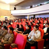 How To Take Better Concert Pictures in 30 Seconds